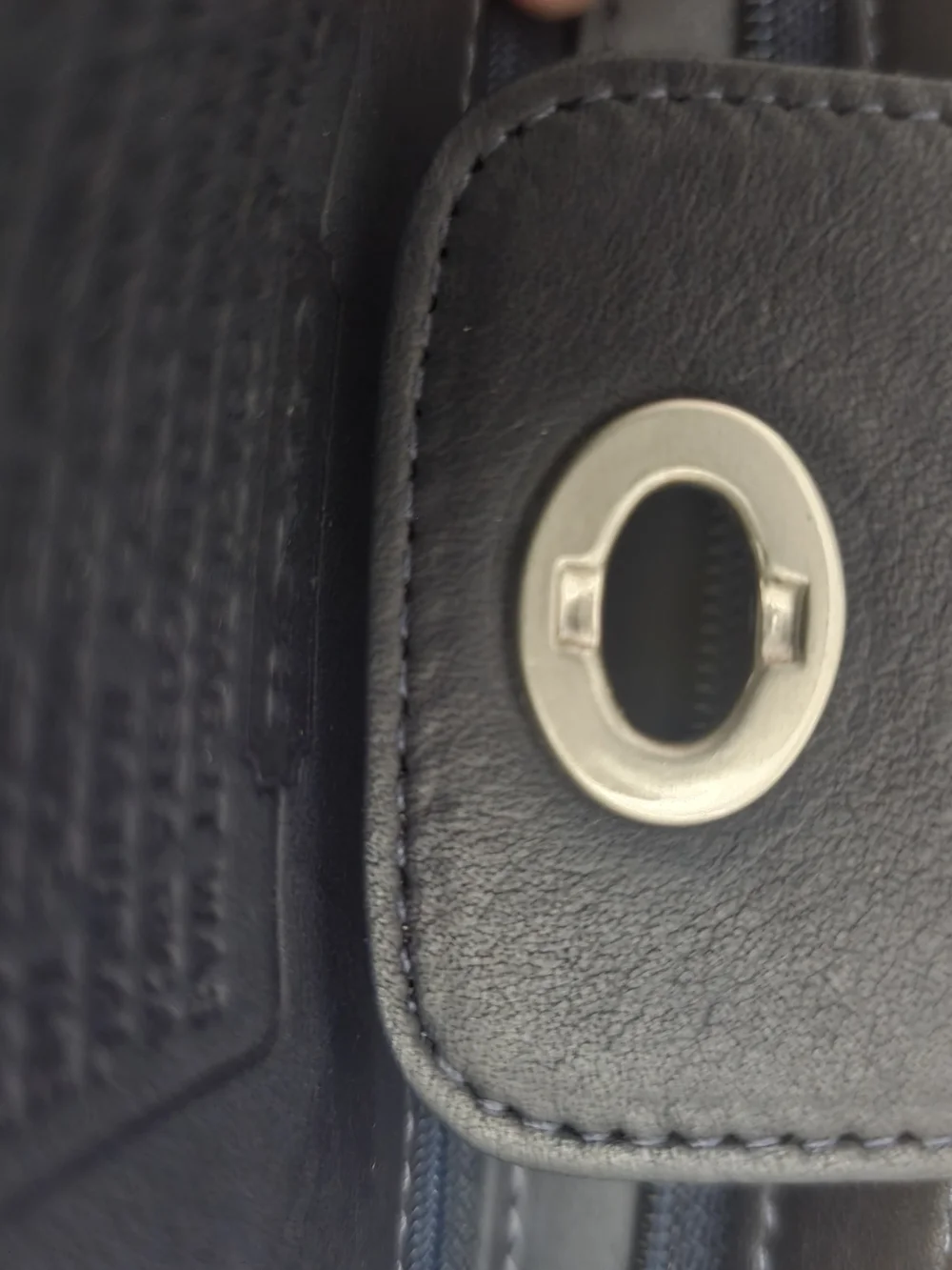 NWT Coach Penelope Turn-Lock Bag 9818 NAVY
